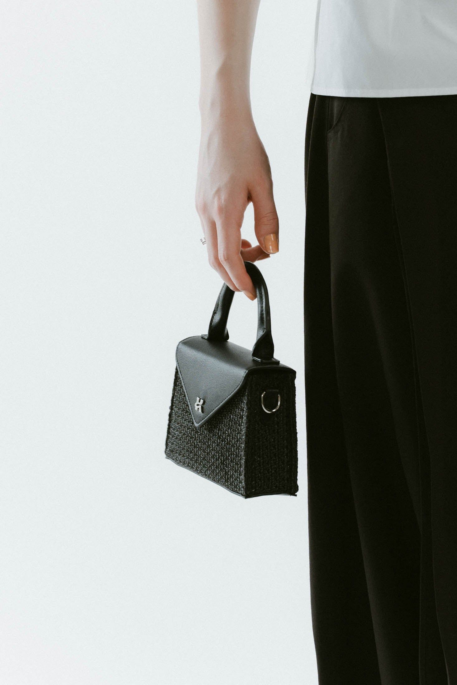 K motif mini basket / Kモチーフ ミニバスケットバッグ (ブラック) / 25SS