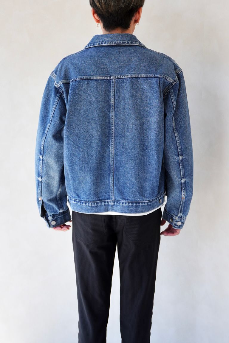 176cm 64kg 着用:M