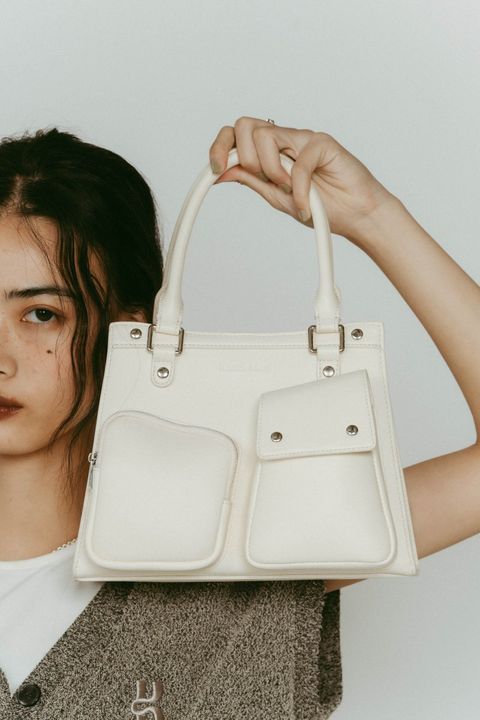 multi pocket hand bag / マルチポケットハンドバッグ (ホワイト)