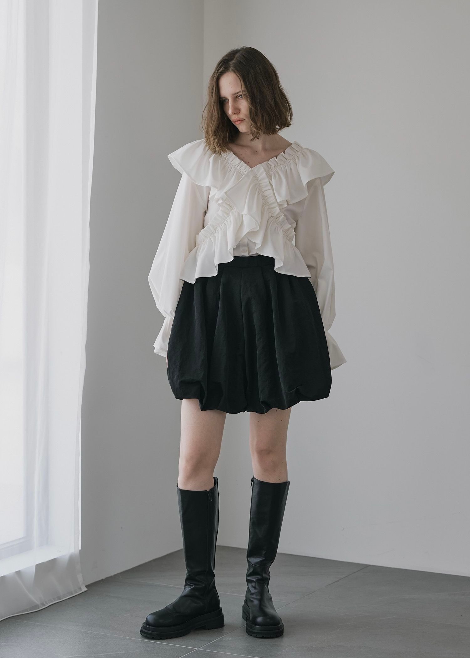 volume tuck balloon S/PT / ボリュームタックバルーン ショートパンツ (ブラック) / 25AW /