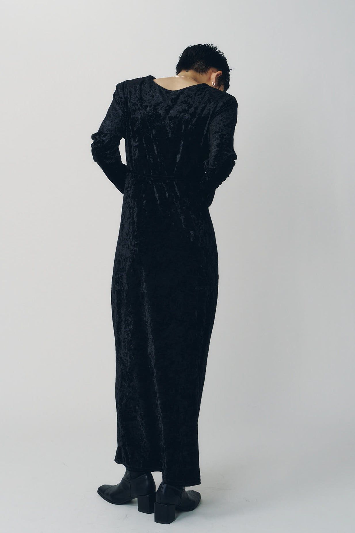 2ウェイ ベロアドレープドレス (ブラック) 2way draped velour dress (Black) / 26AW