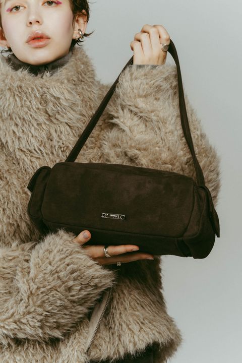rectangle suede shoulder bag / レクタングル スエードショルダーバッグ (チャコール) / 25AW