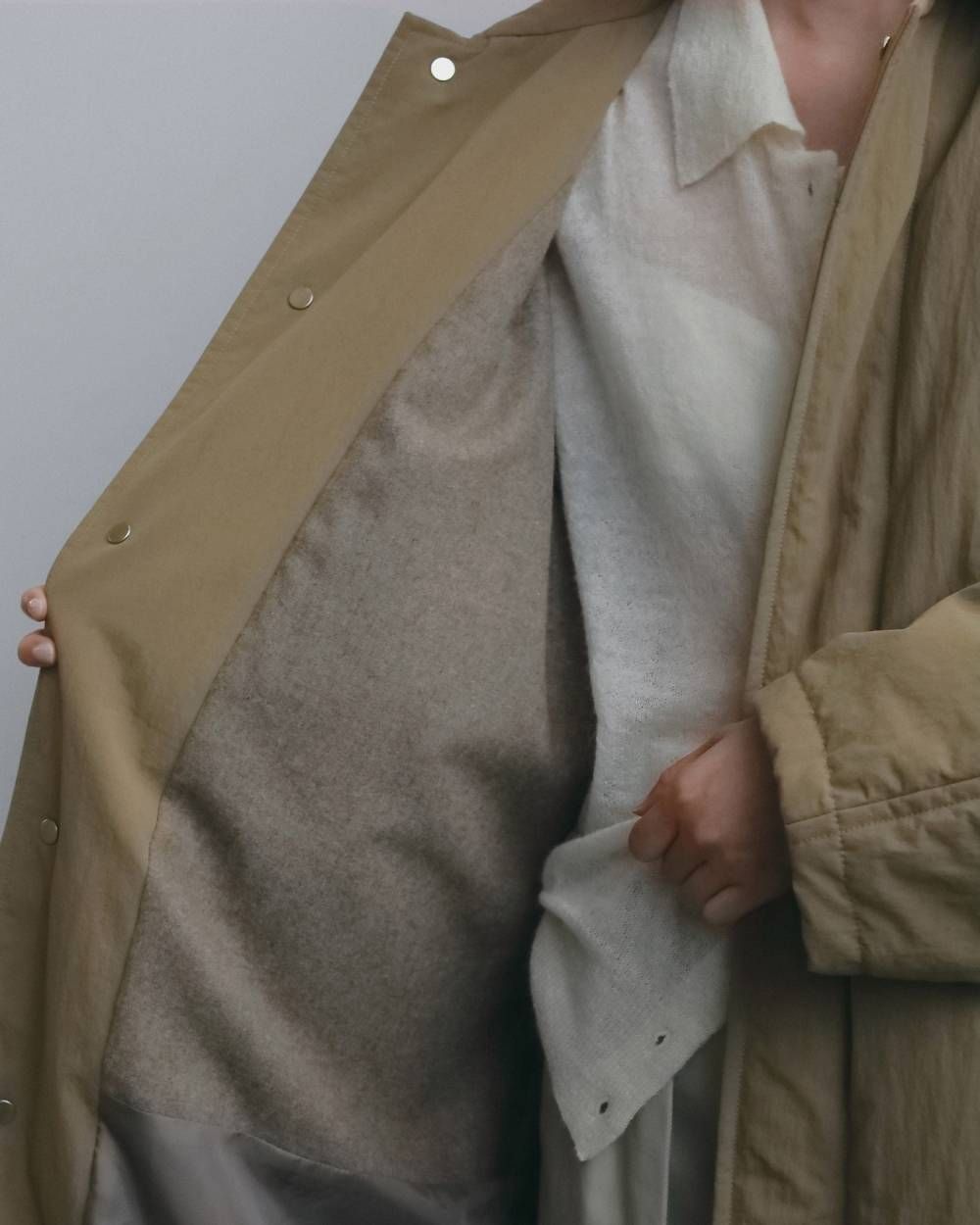 パッデッド ステンカラーコート (ベージュ) Padded Soutiencollar Coat (Beige) / 26AW 【6月29日まで期間限定予約】