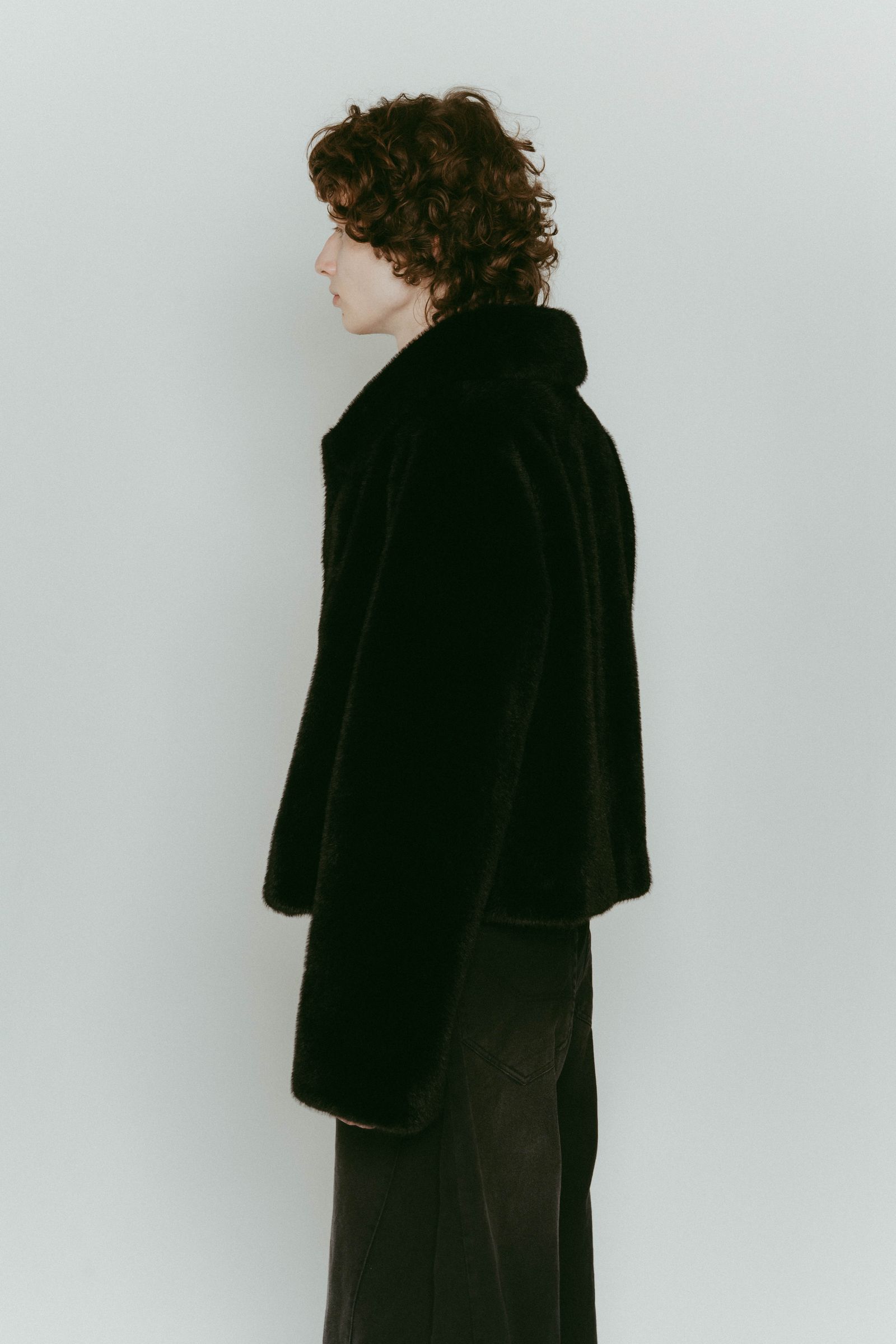 point collar fur coat / ポイントカラー ファーコートジャケット (ブラック) / 25AW