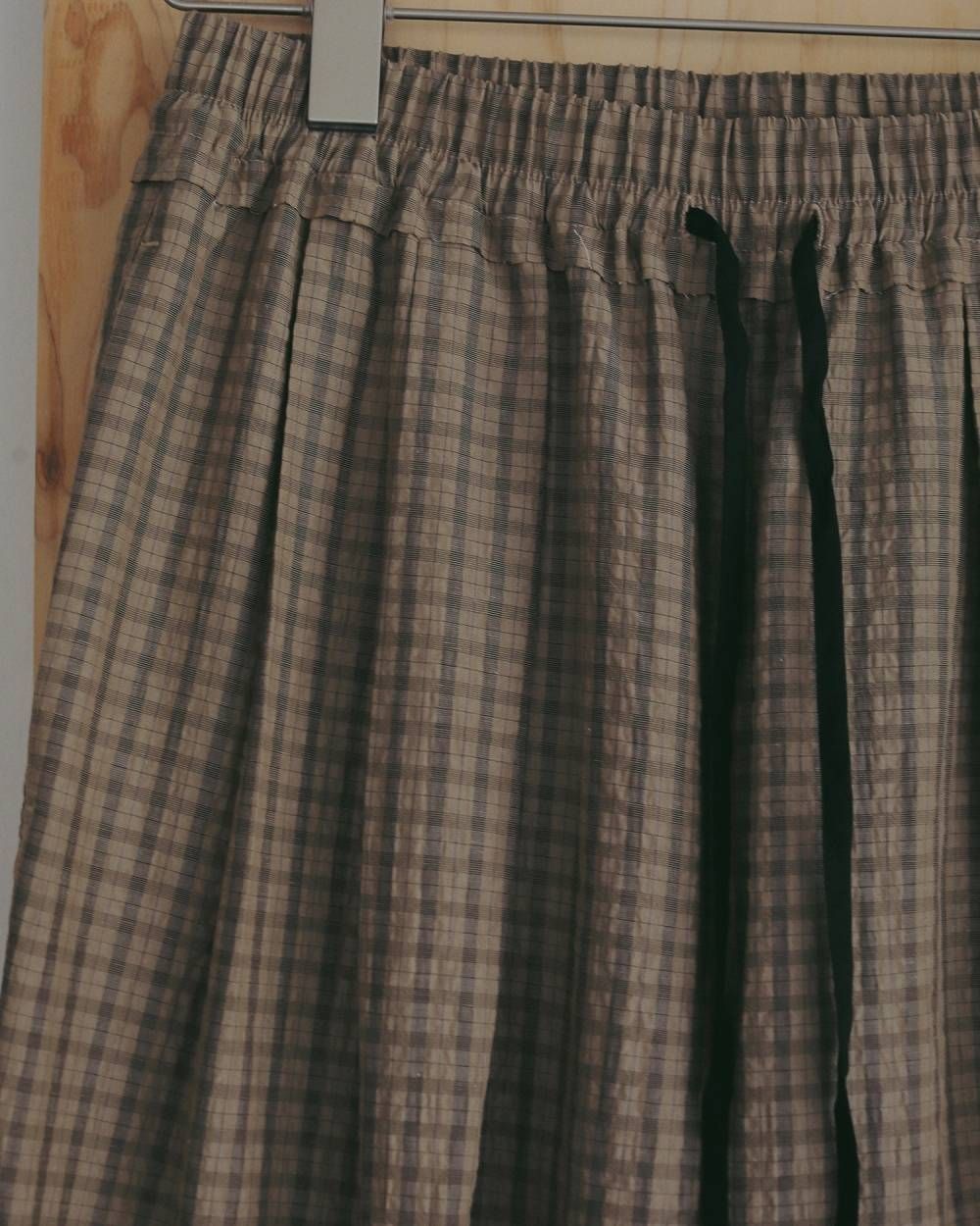 シアサッカー ルーズパンツ (ベージュ) Suckercheck Loose Pants (Beige) / 27SS