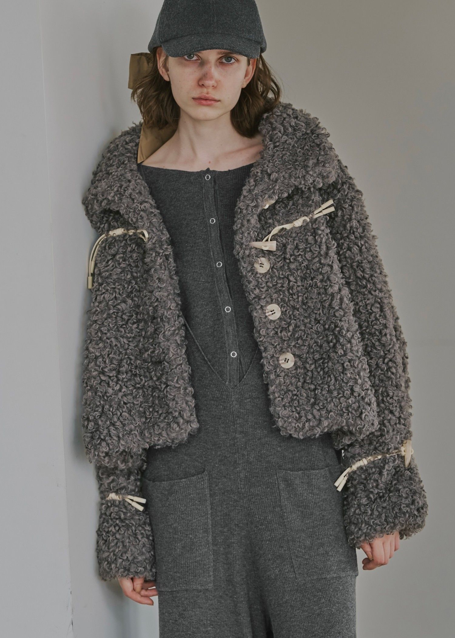 poodle fur cord toggle short JK / プードルファー トグルショートジャケットコート (チャコール) / 25AW
