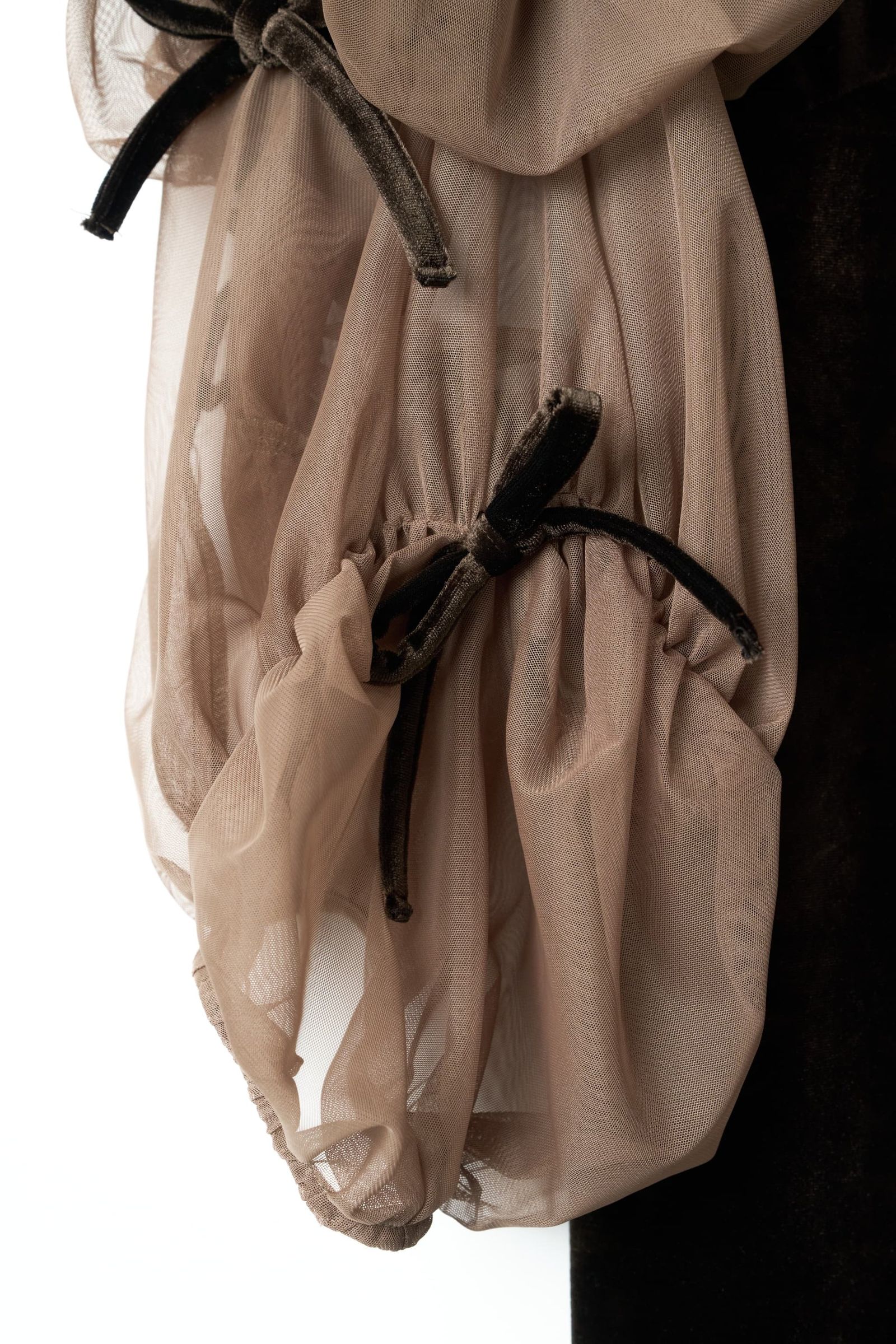 ドレープ チュールドレス (ブラウン) draped tulle dress (Brown) / 26AW