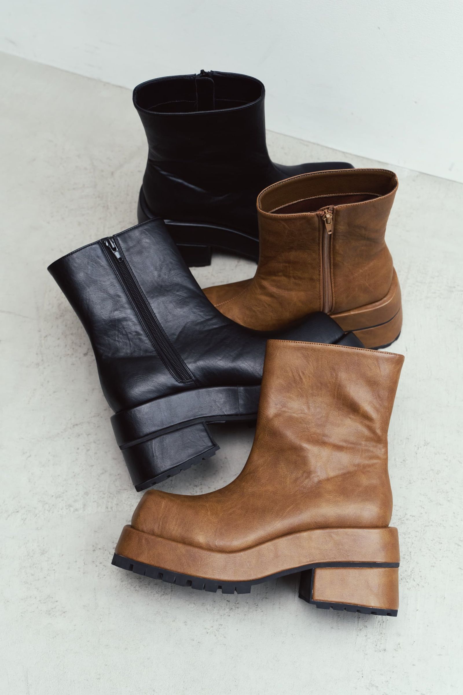 ボリューム スクエアブーツ (ブラウン) volume square boots (Brown) / 26AW