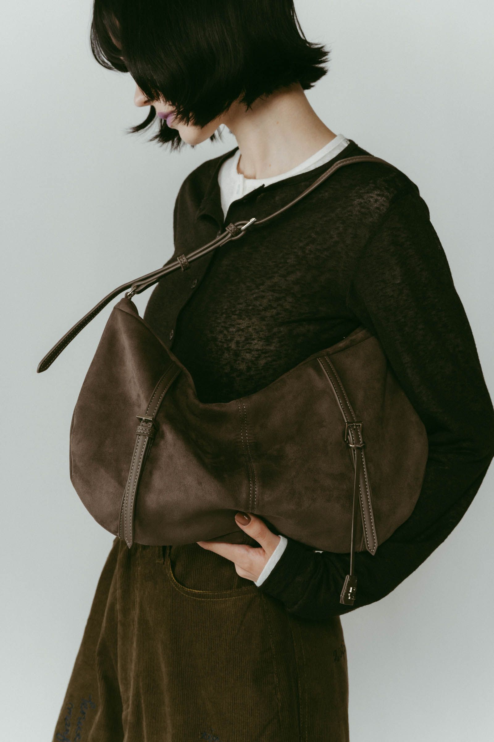 suede moon bag / スエード ムーンバッグ (グレー) / 25AW