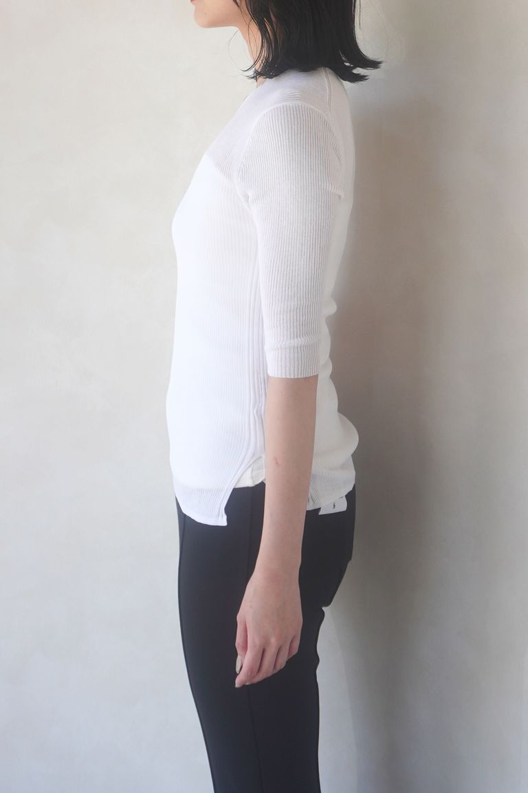 163cm 47kg 骨格ウェーブ