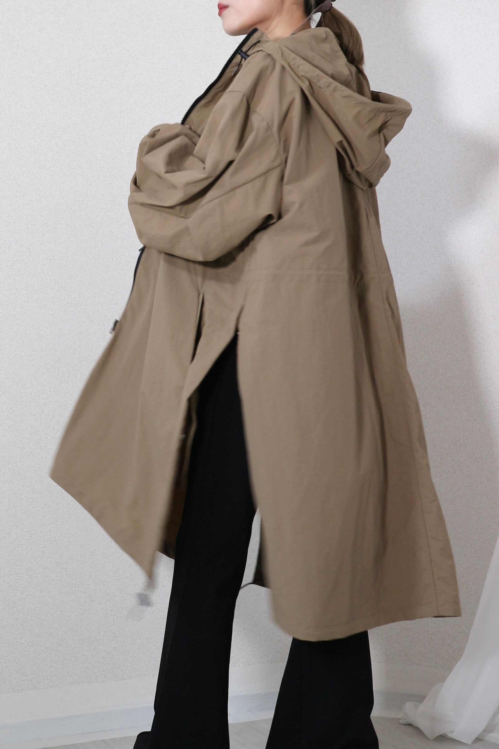 RECYCLING NYLON COAT / リサイクルナイロン撥水コート (ベージュ) レインコート / 防水