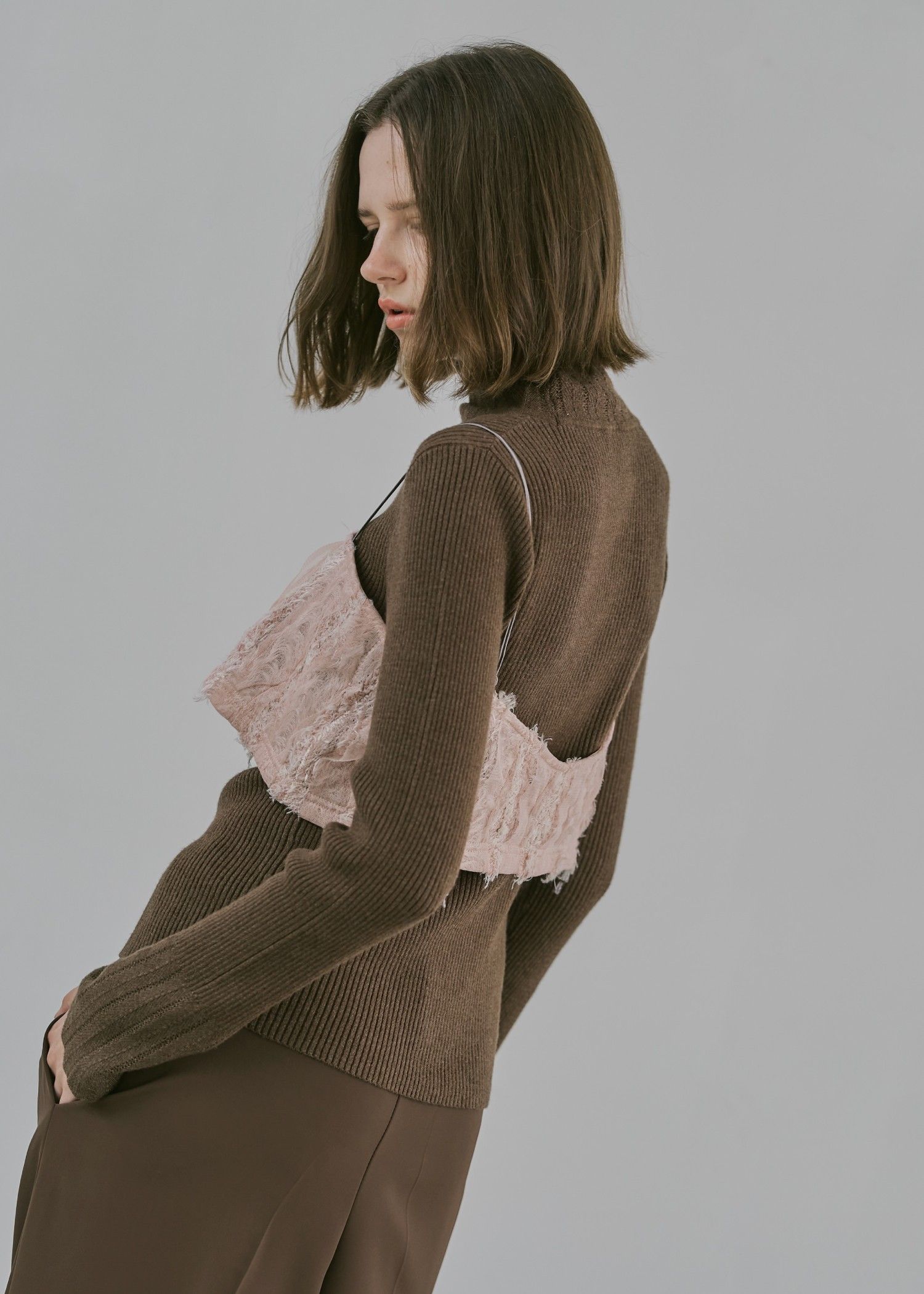 scallop high neck flare sleeve knit / ハイネックフレアスリーブニット (コーヒー) / 25AW /