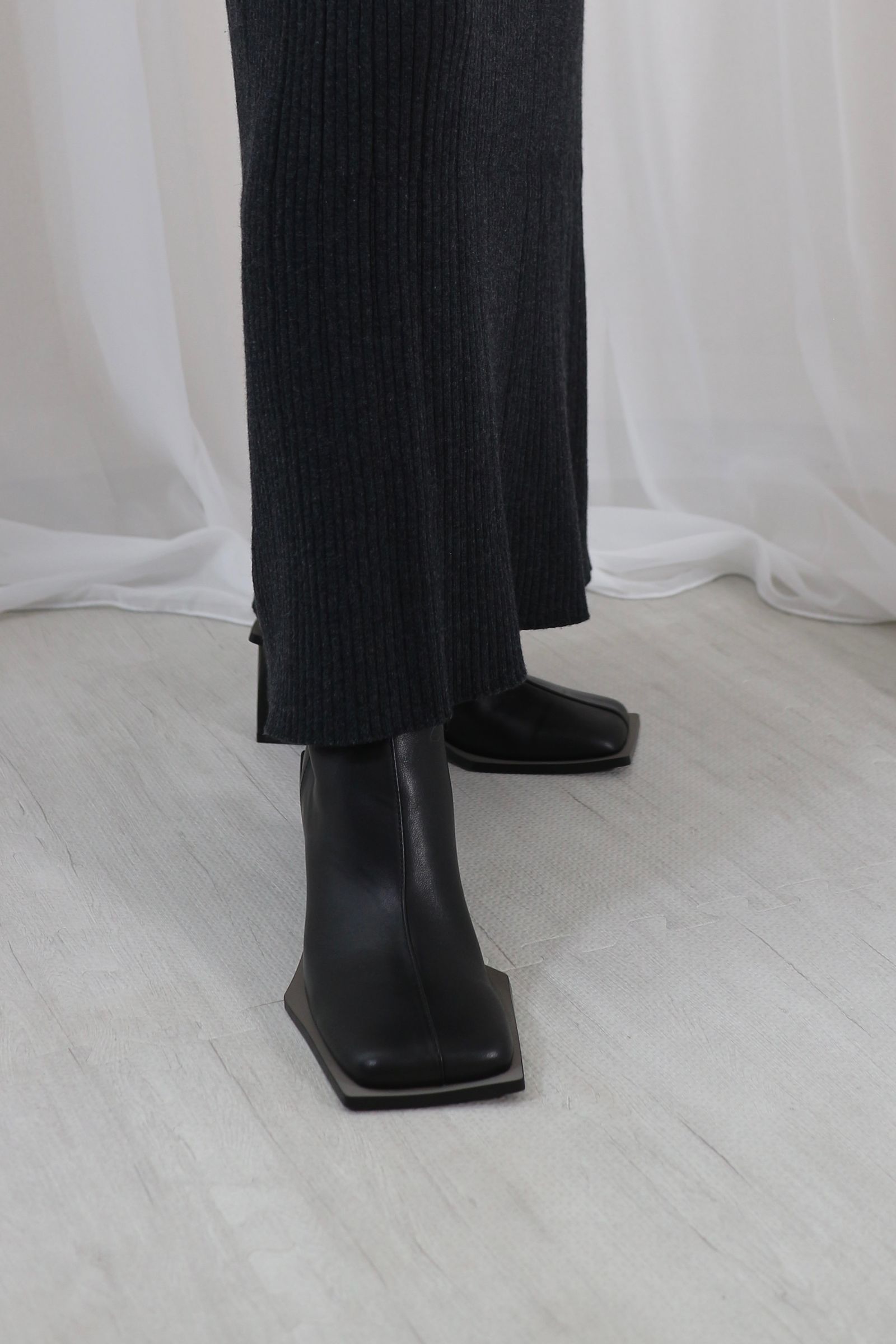 WIDE SQUARE SHORT BOOTS / ワイドスクエアショートブーツ (ブラック) 軽量ソール