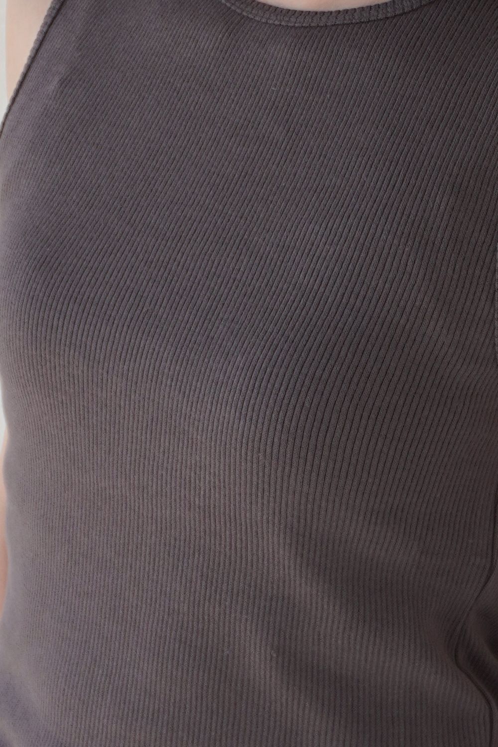 BASIC TANK TOP (チャコール)