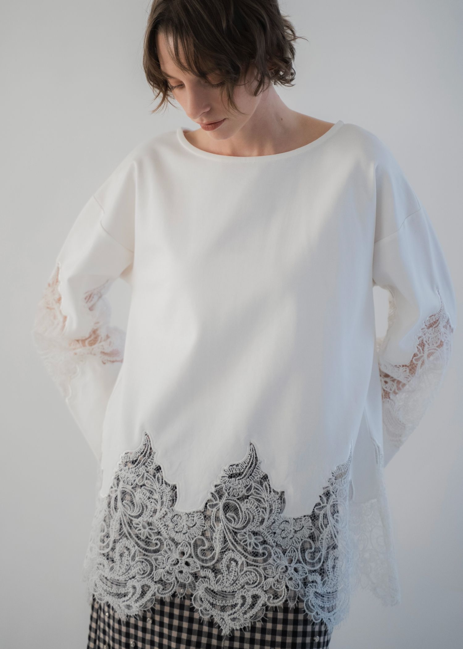 scallop lace sheer panel cut & sewn tops / シアーレース カットソートップス (Ivory) / 26SS