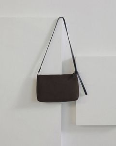 エコレザーハンドバッグ (ブラウン) Ecoleather Hand Bag (Brown) / 26AW 【6月29日まで期間限定予約】
