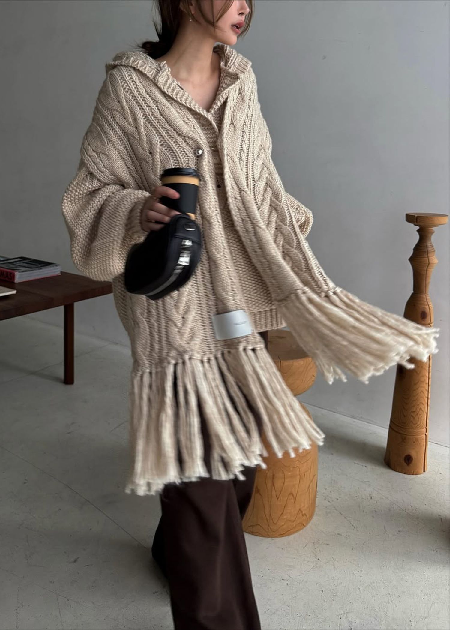 coarse knit cable fringe muffler / フリンジケーブルニットマフラー (タン) / 25AW