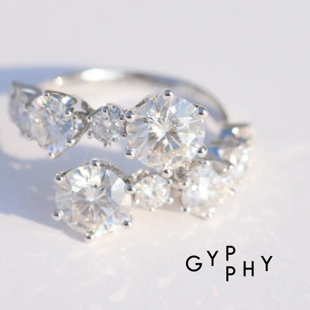 【GYPPHY/ジプフィー】奇跡の宝石モアサナイトとは