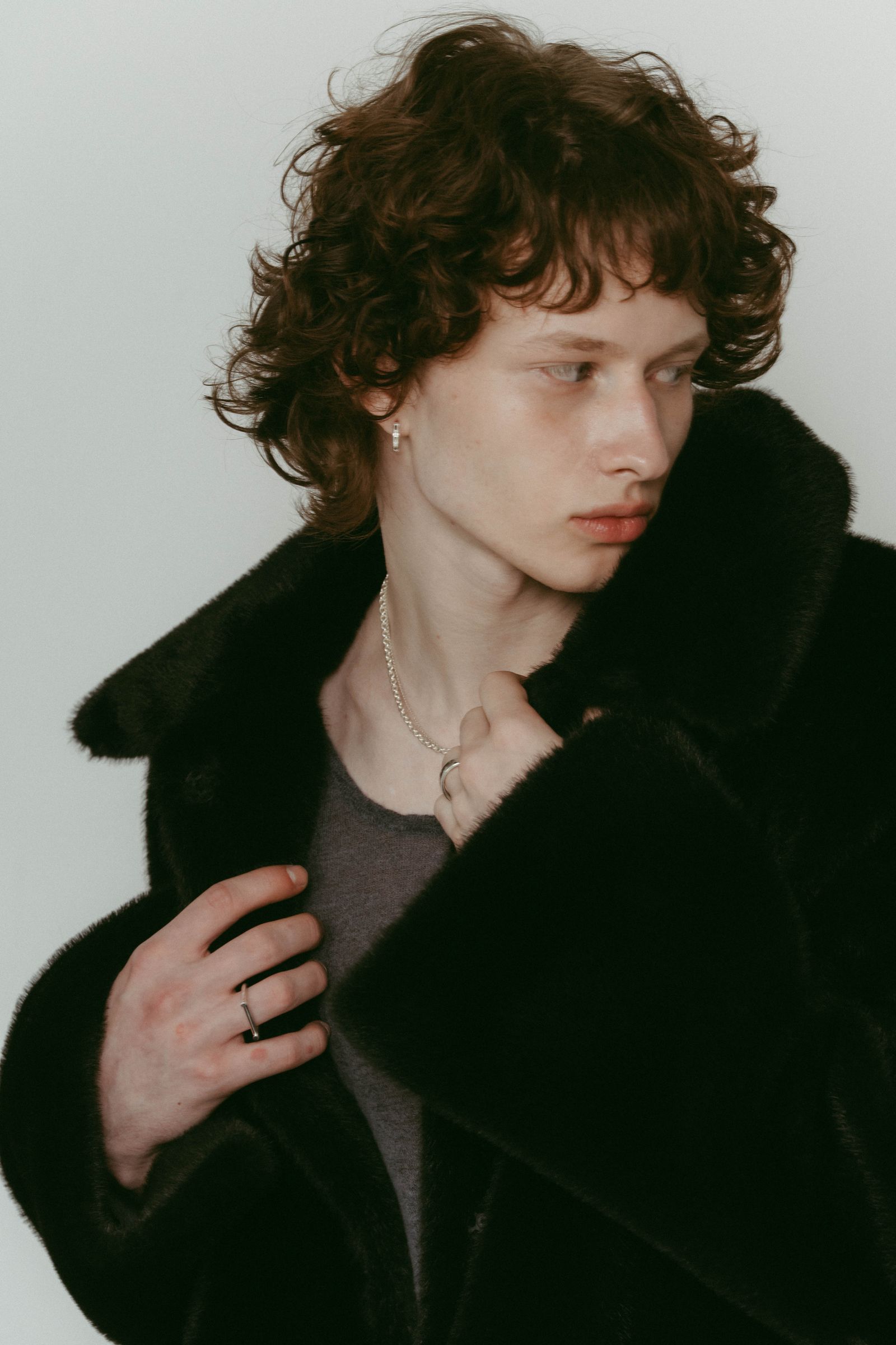 point collar fur coat / ポイントカラー ファーコートジャケット (ブラック) / 25AW