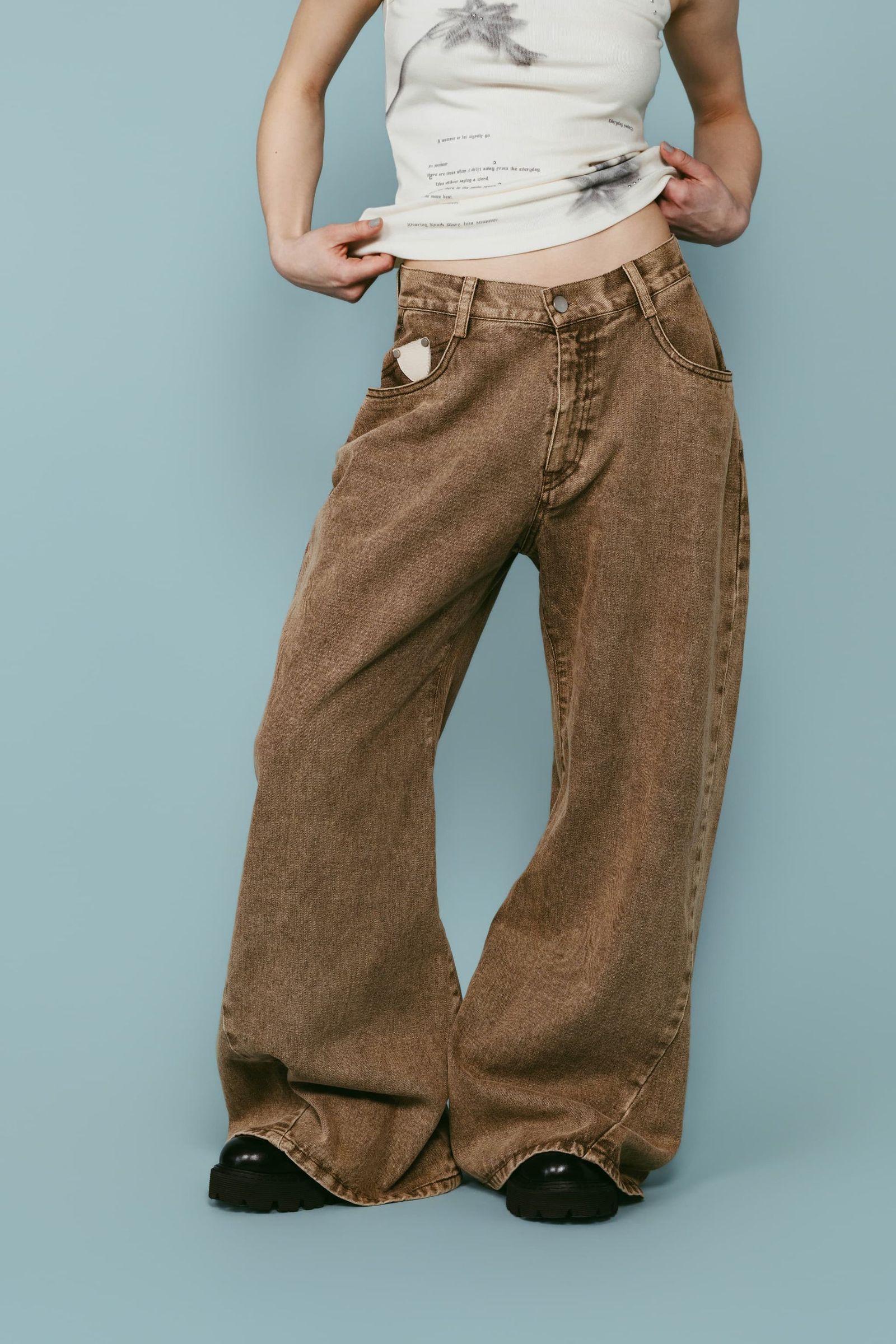 ワイドベルボトムデニムパンツ (ブラウン) wide bell-bottom denim pants (Brown) /  26SS