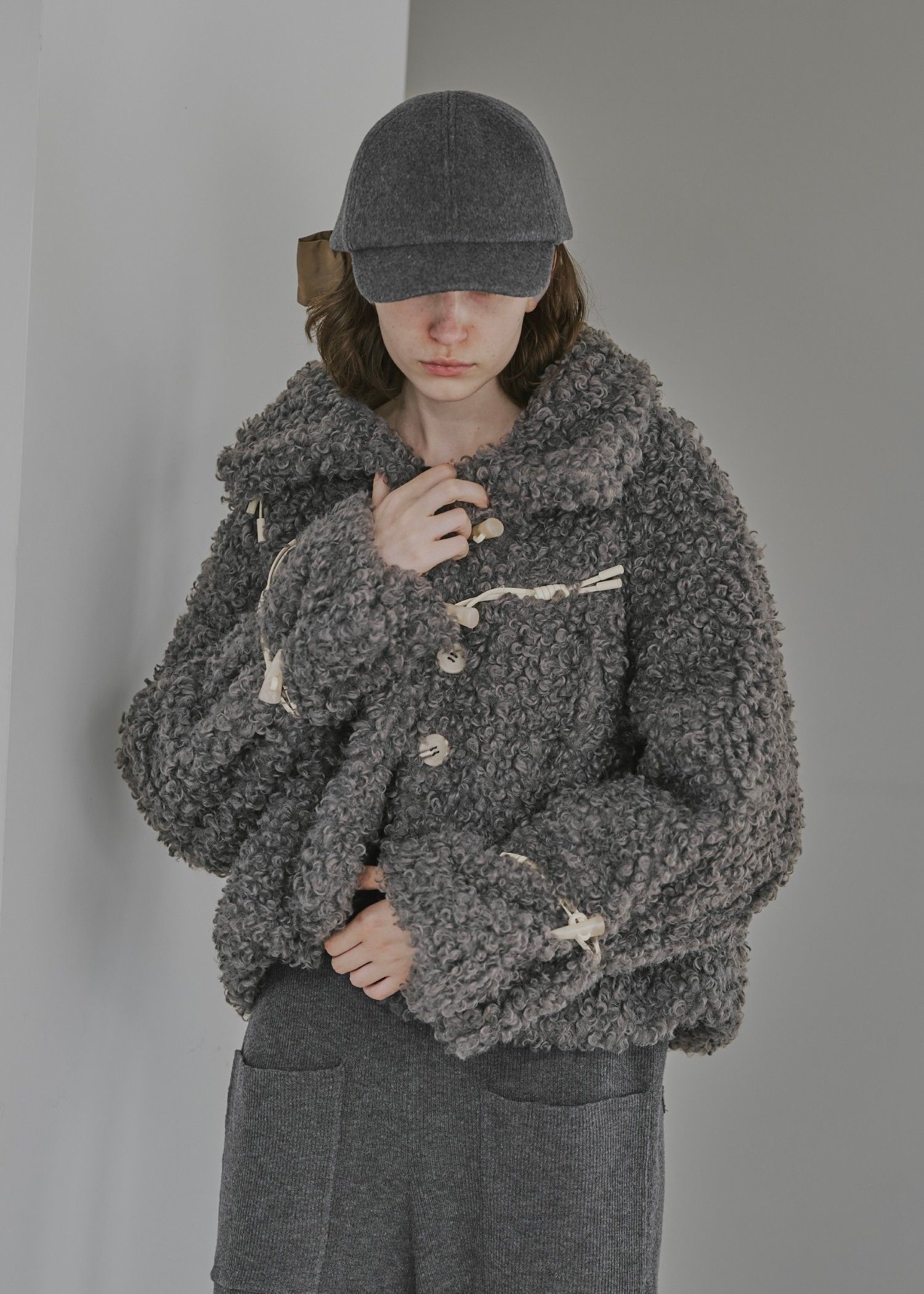 poodle fur cord toggle short JK / プードルファー トグルショートジャケットコート (チャコール) / 25AW