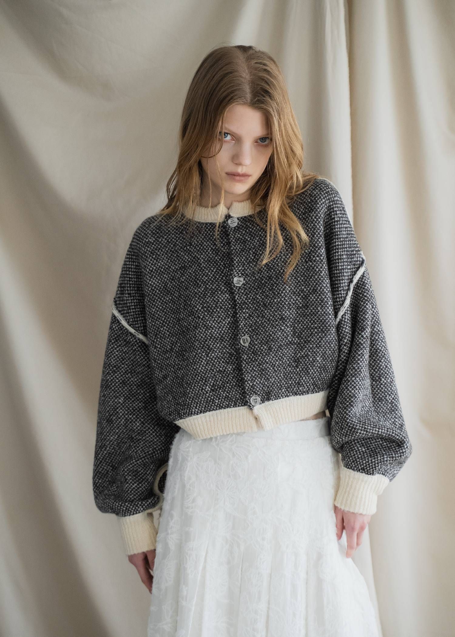 ジャガードニット リバーシブルカーディガン (チャコール) leopard jacquard reversible cropped knit cardigan (Charcoal) /  26AW