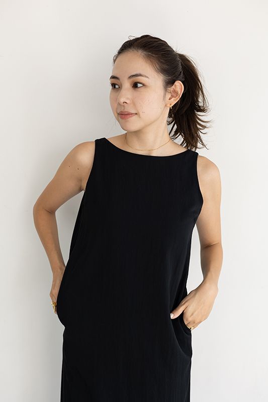 BOATNECK OP / バックオープンボートネックワンピース (ブラック)