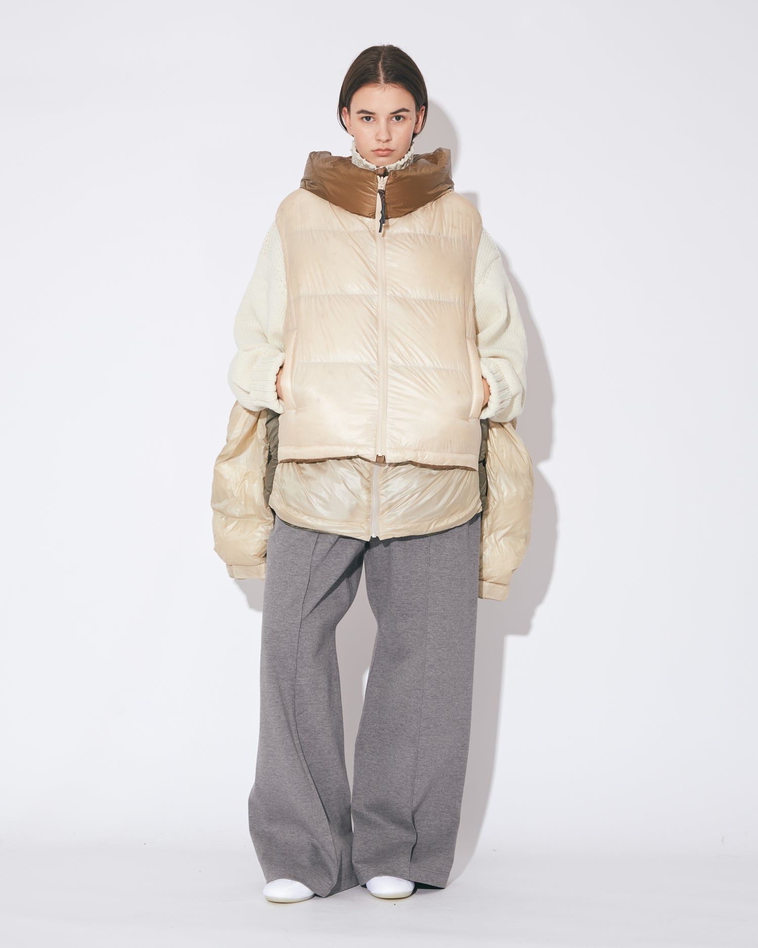 NANGA multilayering down vest blouson / ナンガ コラボレーション ダウンジャケット (ベージュ) / メンズ / レディース
