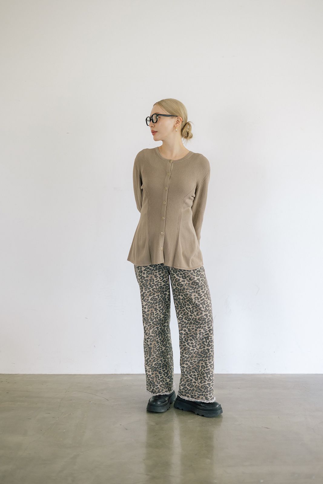 ペプラムニットカーディガン (ベージュ) Peplum knit cardigan (Beige) / 26AW
