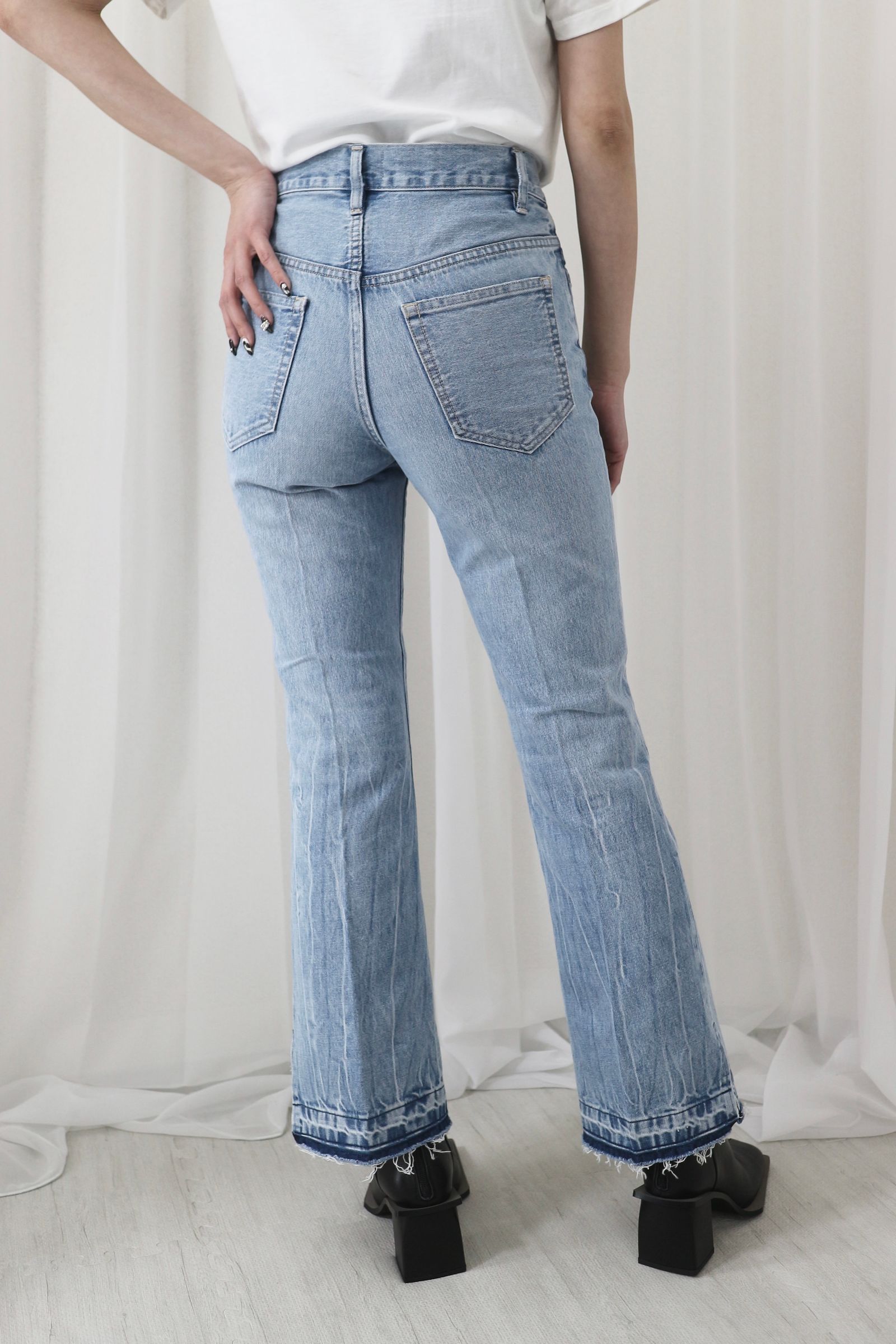 THE BOOTS JEAN TROUSERS / ブーツデニムトラウザー / レディース (ブリーチブルー)