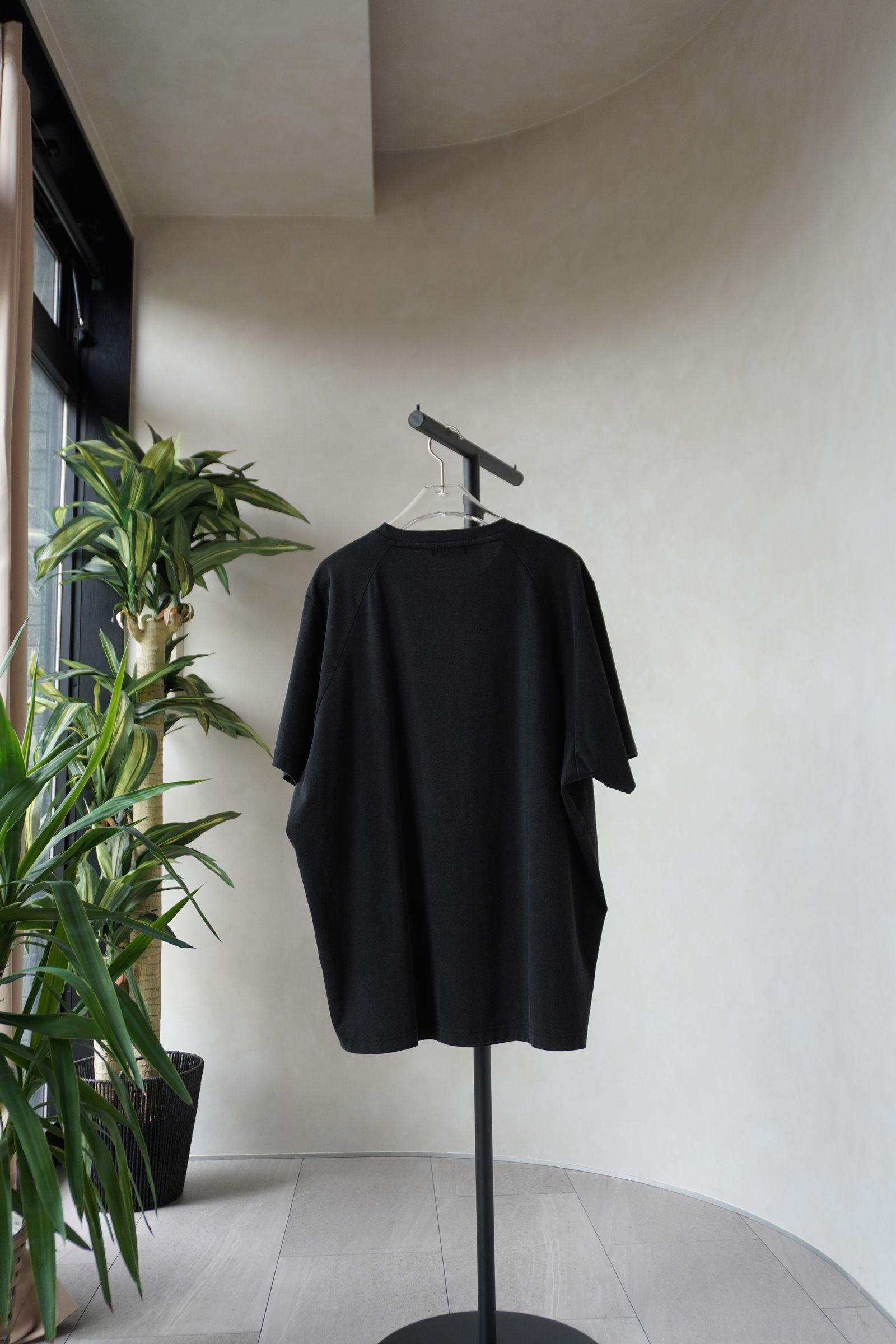 タック オーバーサイズTシャツ (ブラック) tuck detail oversized tee(unisex) (Black) /  26SS