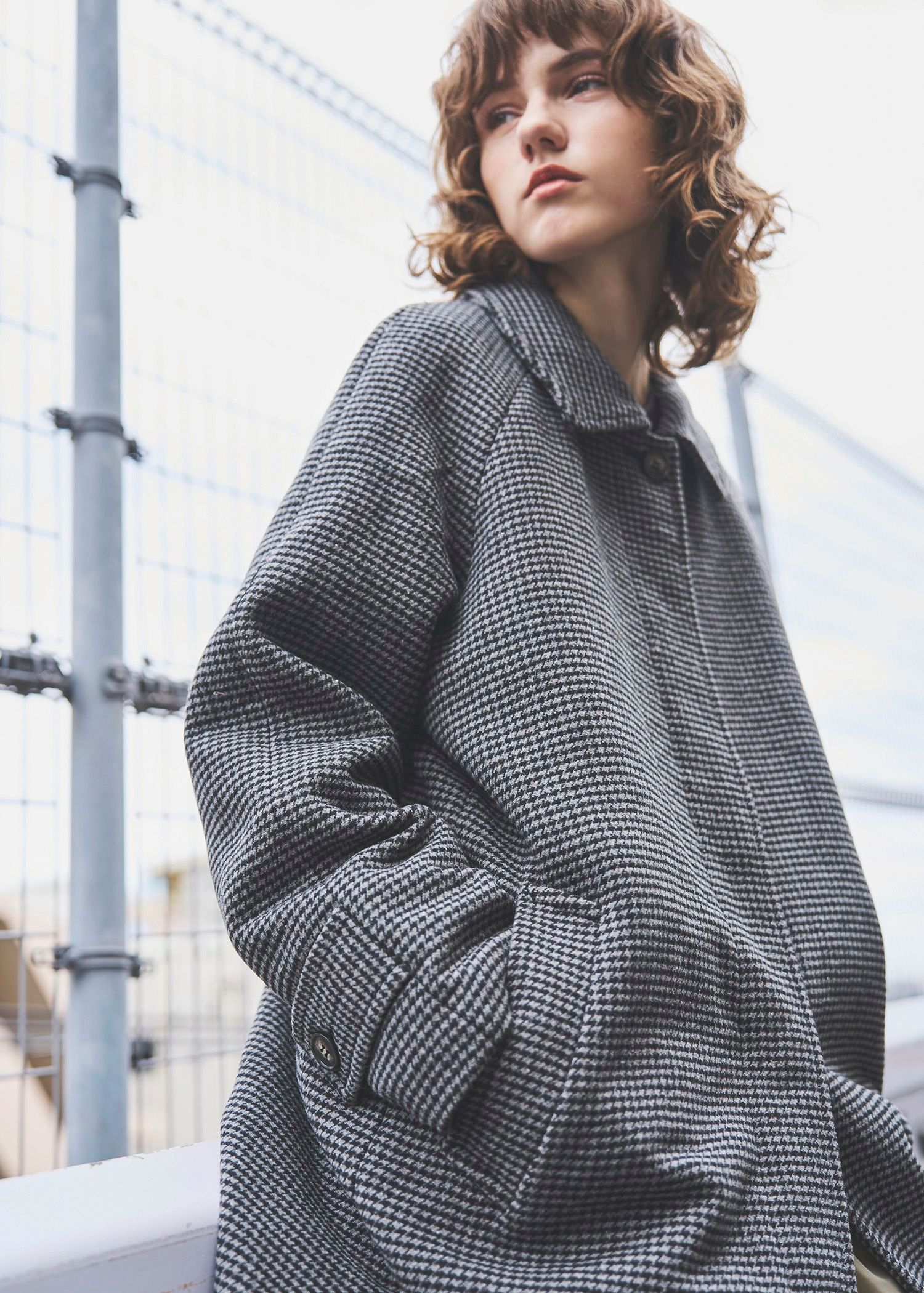 hound tooth soutien collar quilting coat / ハウンドトゥース ステンカラーコート (チャコール) / 25AW /