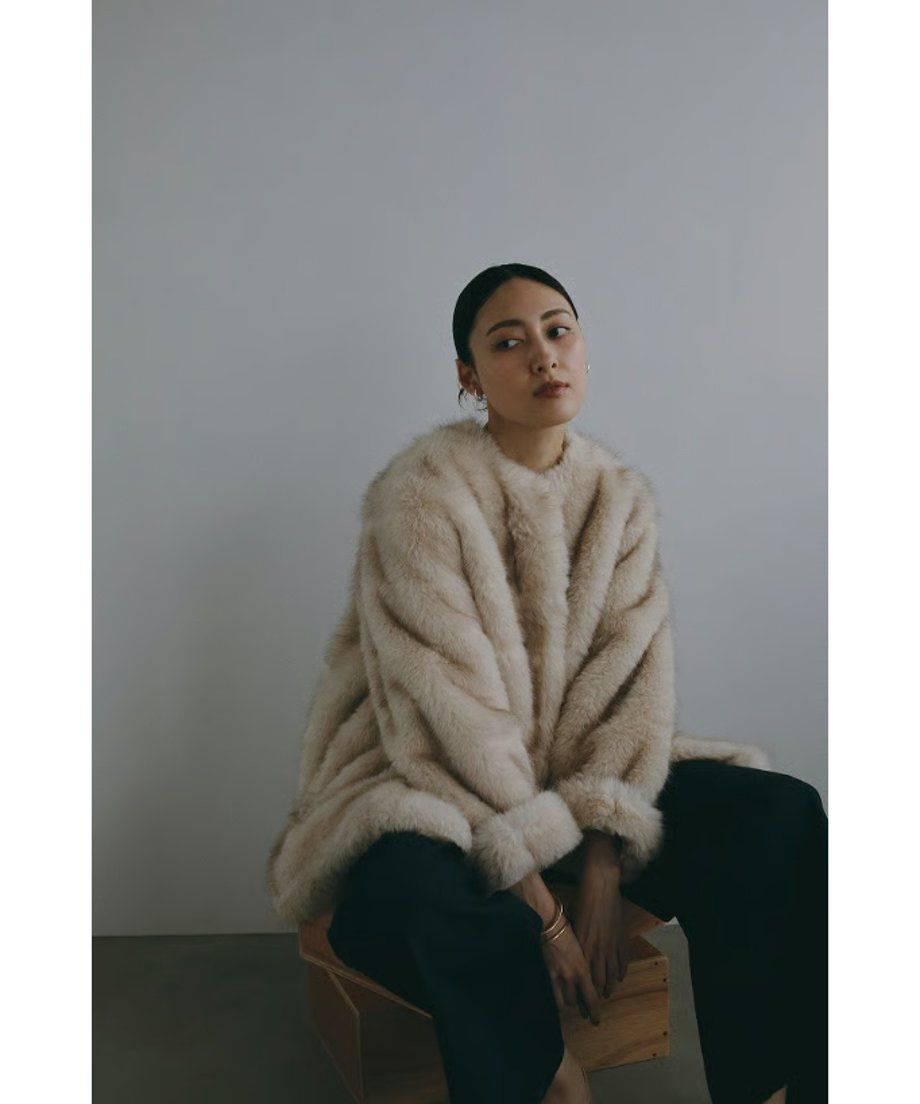 【25AW】Border Fur Coat (クリーム) / ボーダーファーコート / エコファー / フェイクファー
