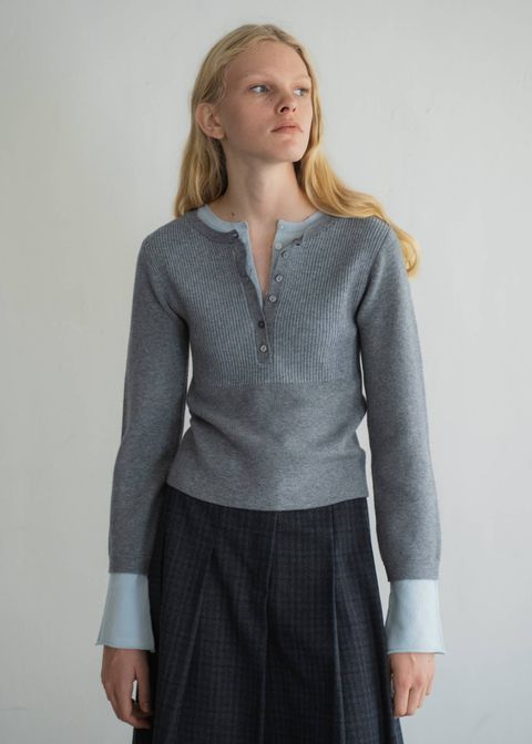 レイヤード ヘンリーニット (グレー) button henley effortless layered knit (Gray) /  26AW
