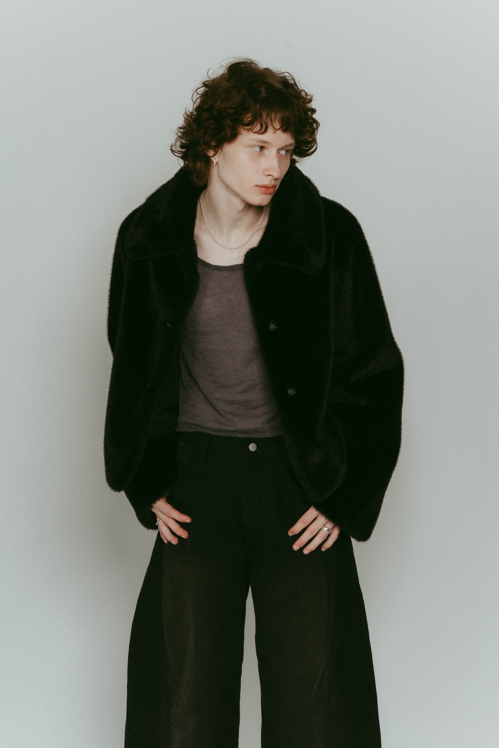 point collar fur coat / ポイントカラー ファーコートジャケット (ブラック) / 25AW