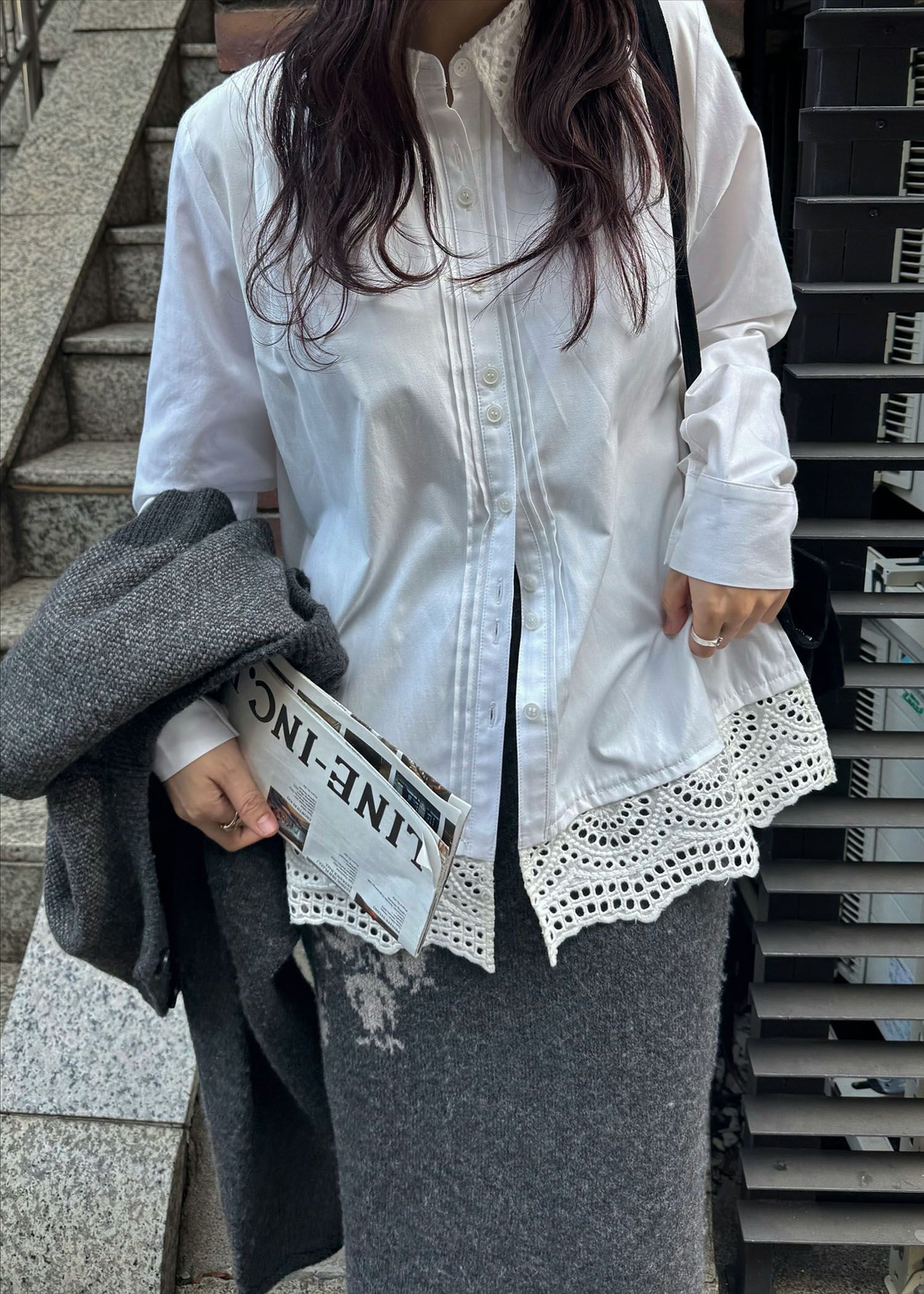 lace collar hem shoulder pintuck SH / レースヘムショルダー ピンタックシャツ (アイボリー) / 25AW /