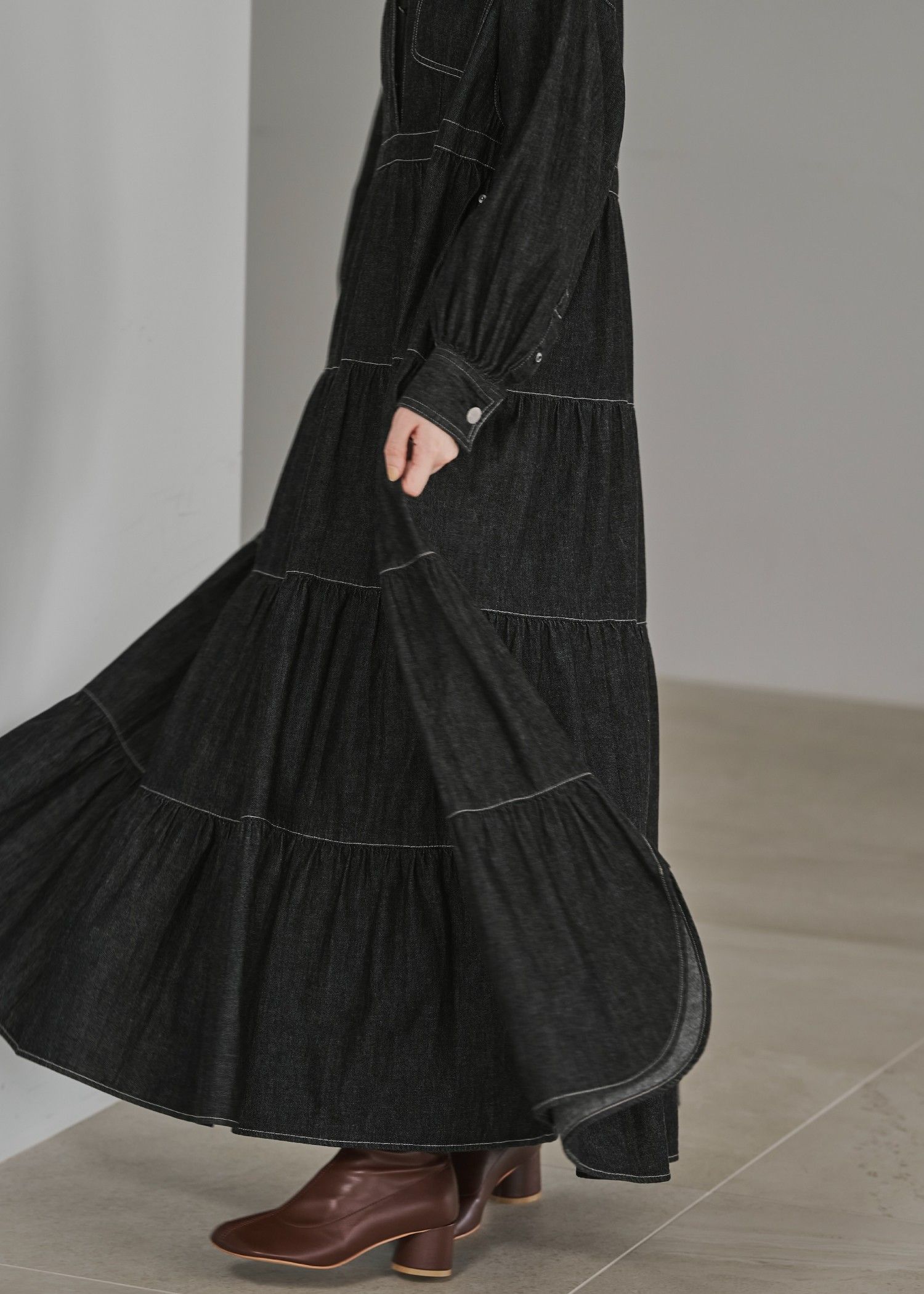 【Healthy DENIM × WILLFULLY】"Aphrodite" tiered denim shirt OP / ヘルシーデニムコラボ デニムシャツワンピース (ブラック) / 25AW /