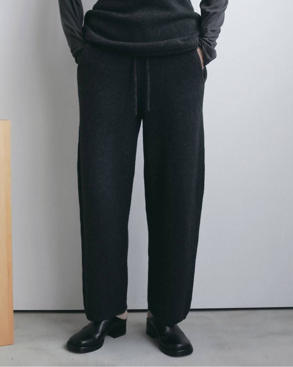ニットコクーンパンツ (チャコールグレー) Knit Cocoon Pants (Charcoal gray) / 26AW 【6月29日まで期間限定予約】
