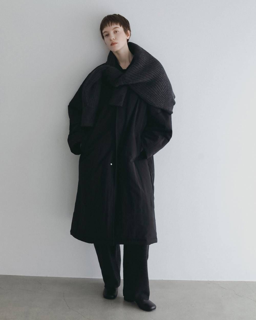 パッデッド ステンカラーコート (ブラック) Padded Soutiencollar Coat (Black) / 26AW 【6月29日まで期間限定予約】