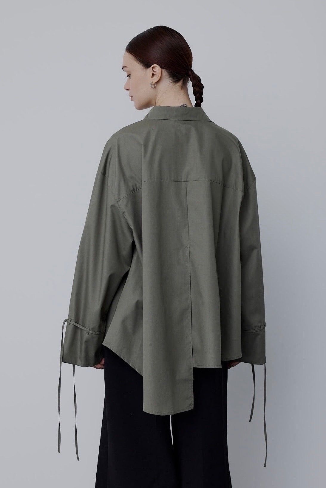 Chest tuck tunic / チェストタック チュニック (カーキ)