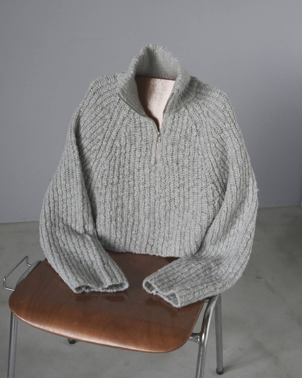 【25AW】Short Zip Knit / ショートジップニット (ブルー)