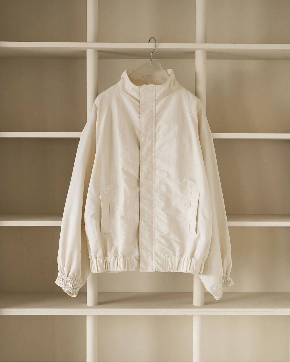 スタンドカラー ジップブルゾン (アイボリー) Standcollar Zip Blouson (Ivory) /  26SS