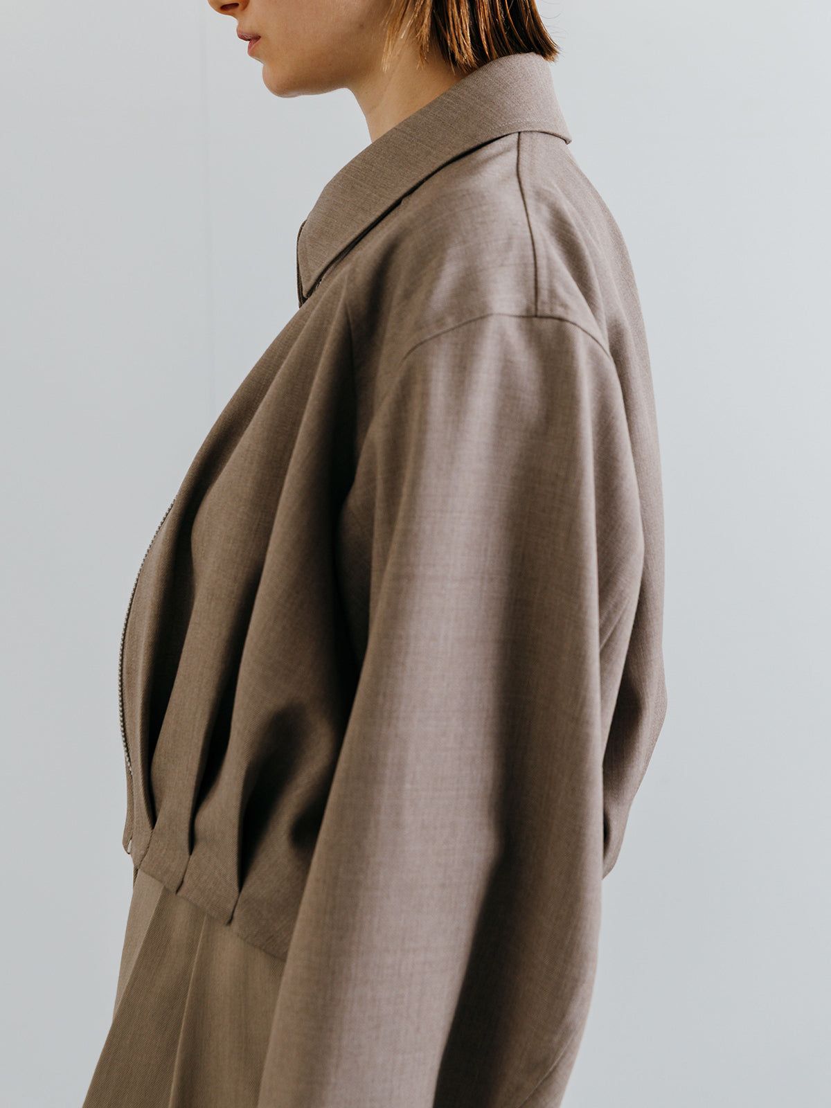 ICHIGUN TUCK JACKET / イチグン タックジャケット (Beige) / 26SS