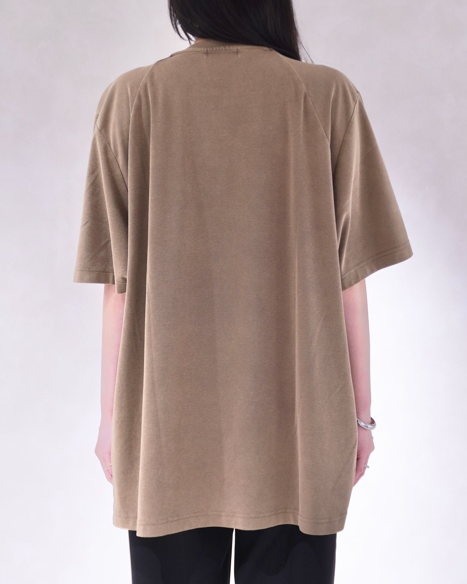 タック オーバーサイズTシャツ (ブラウン) tuck detail oversized tee(unisex) (Brown) /  26SS