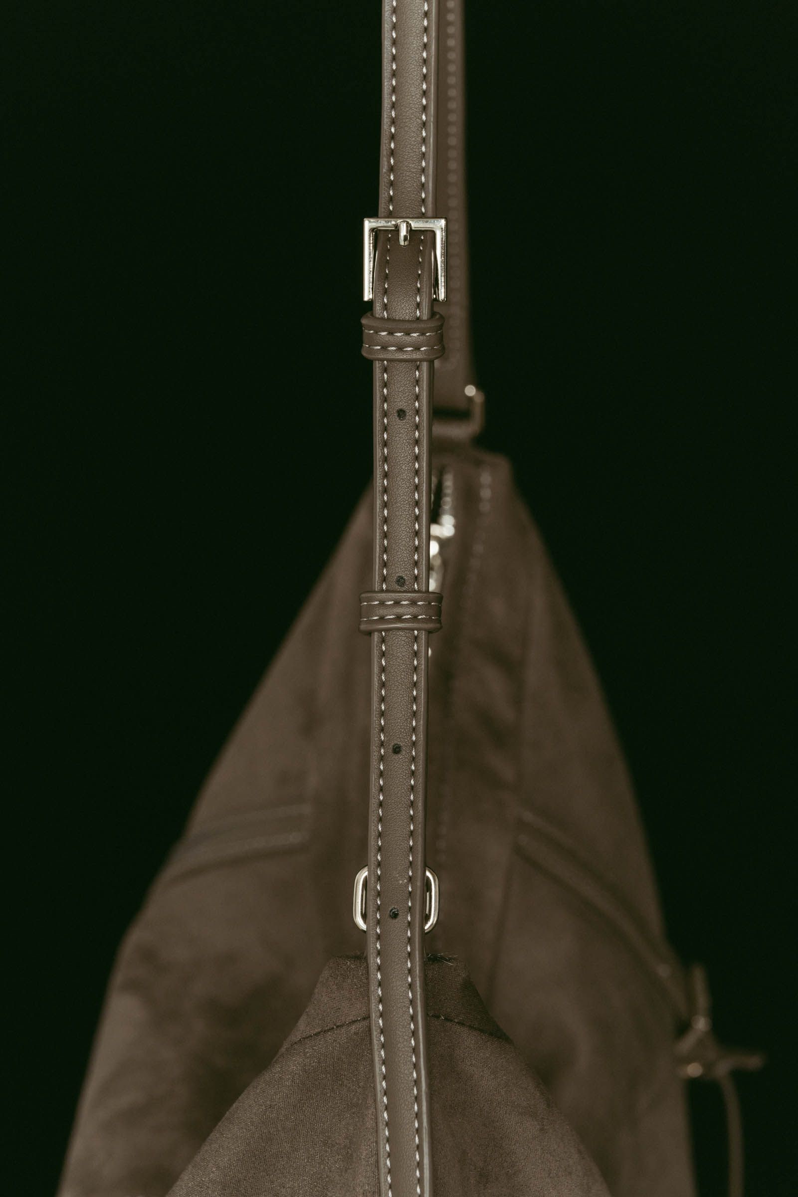 suede moon bag / スエード ムーンバッグ (グレー) / 25AW