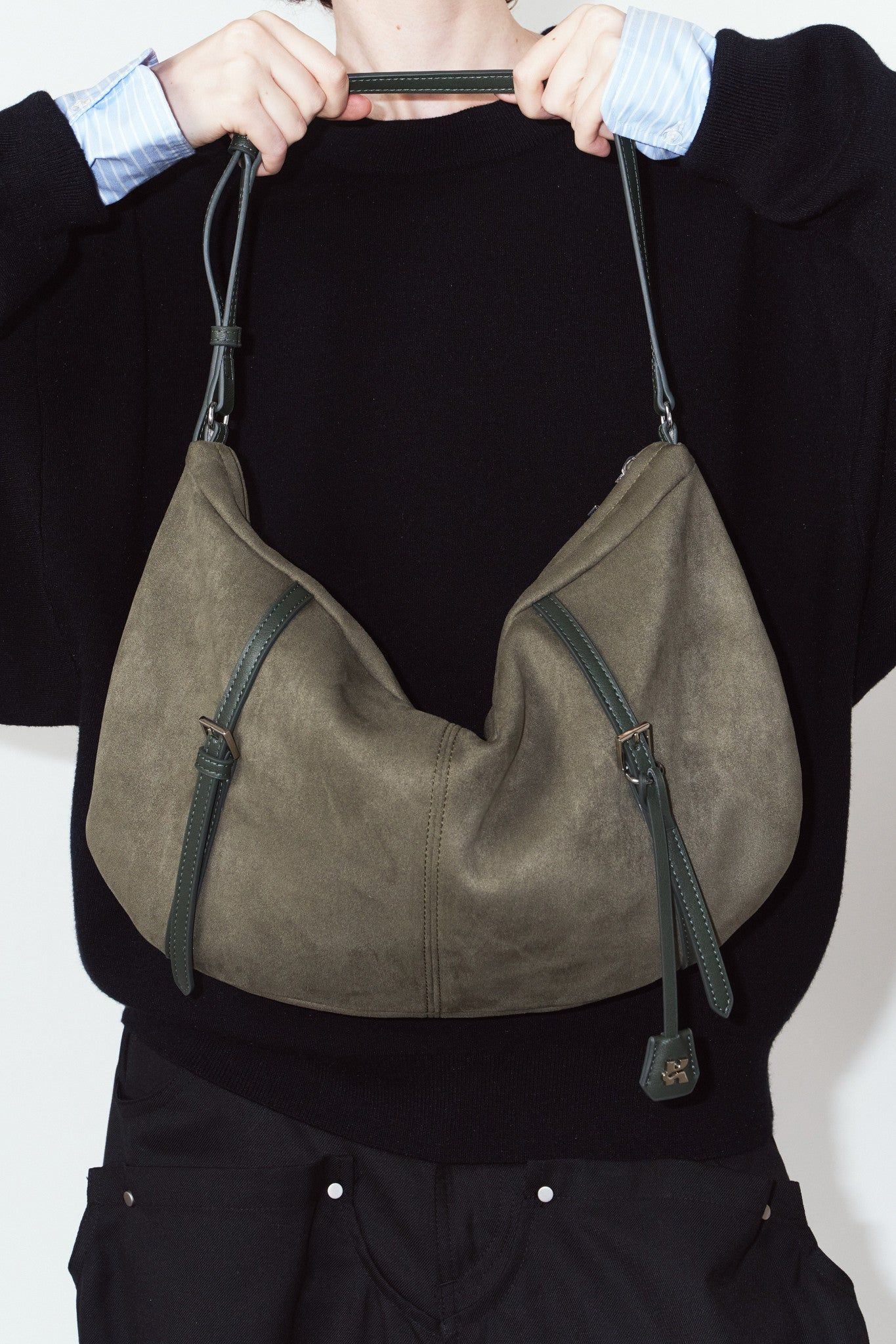 スエード ムーンバッグ (カーキ) suede moon bag (Khaki) / 26AW