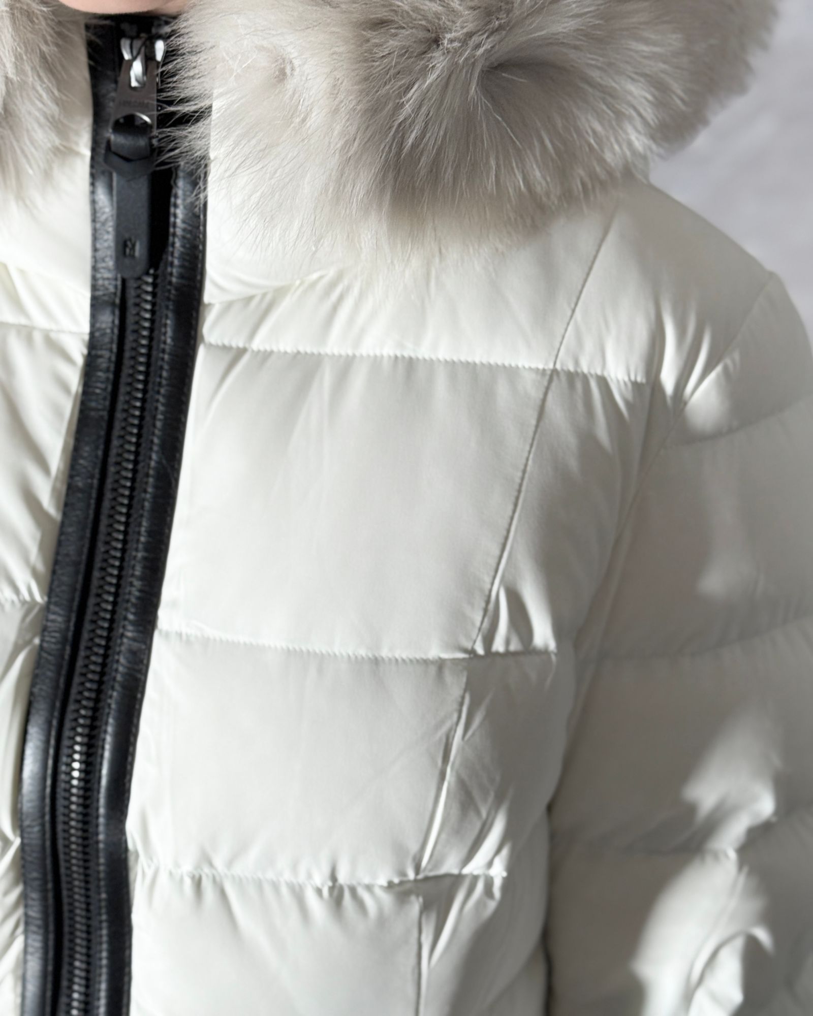 【2025AW】CALLA-BX / ファー付きストレッチダウンコート (オフホワイト) / レディース