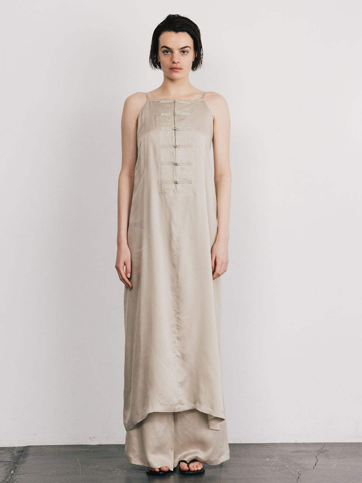 【25SS】CUPRO MANDARIN DRESS / マンダリンドレス (ライトベージュ)