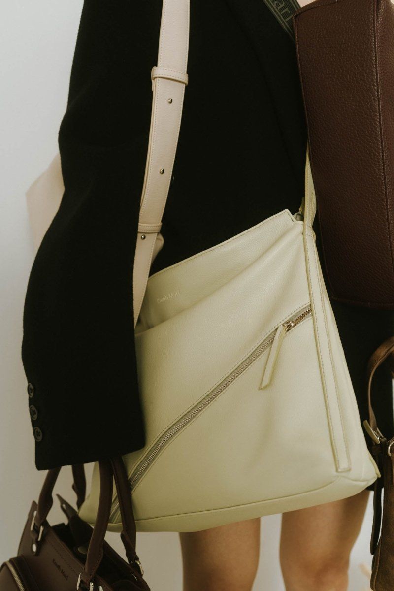 front zip pocket shoulder bag / フロントジップポケット ショルダーバッグ (ライムグリーン)