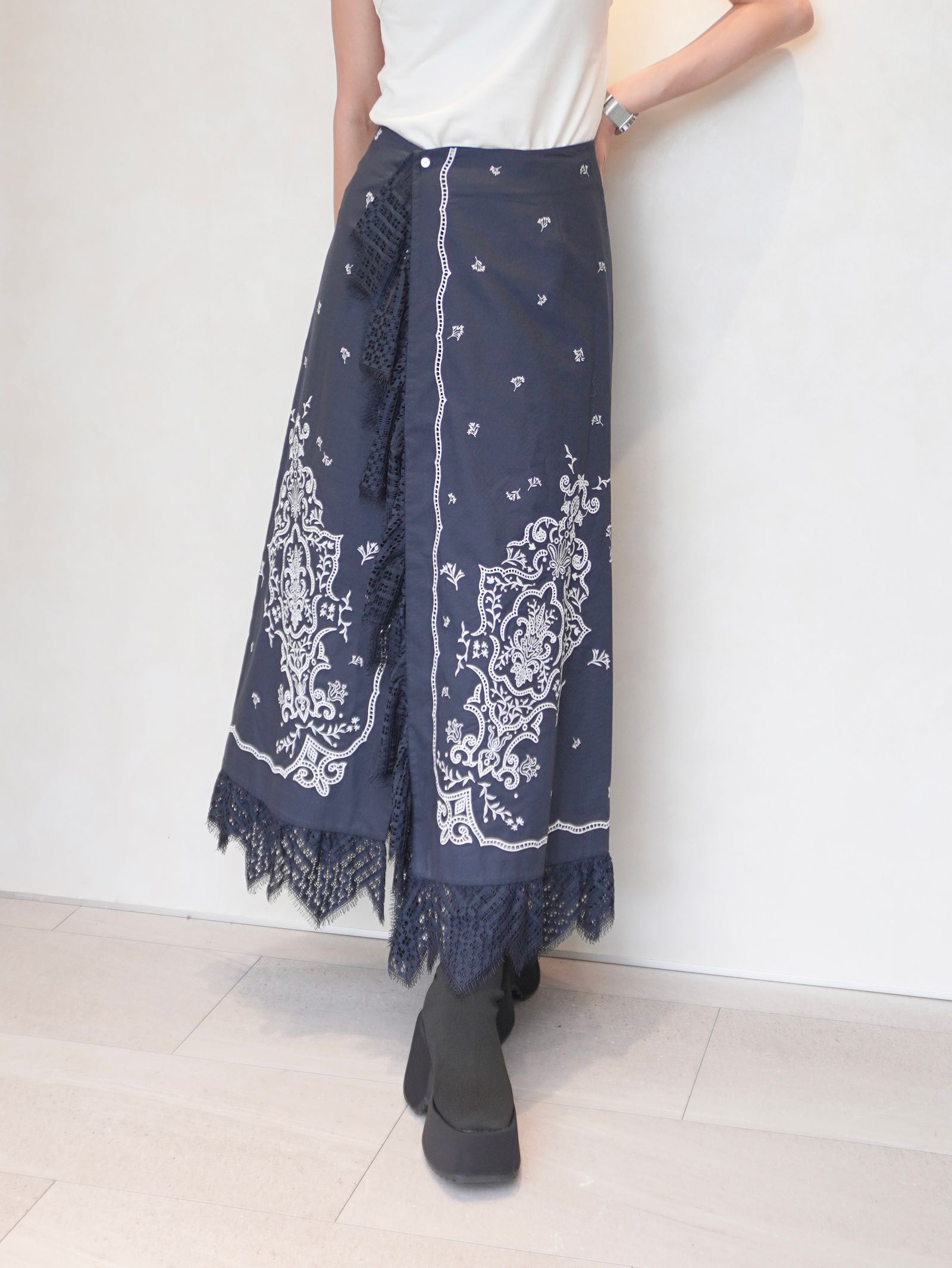 【25AW】VENEZIA LACE SKIRT / ヴェネツィアレーススカート (ネイビー)
